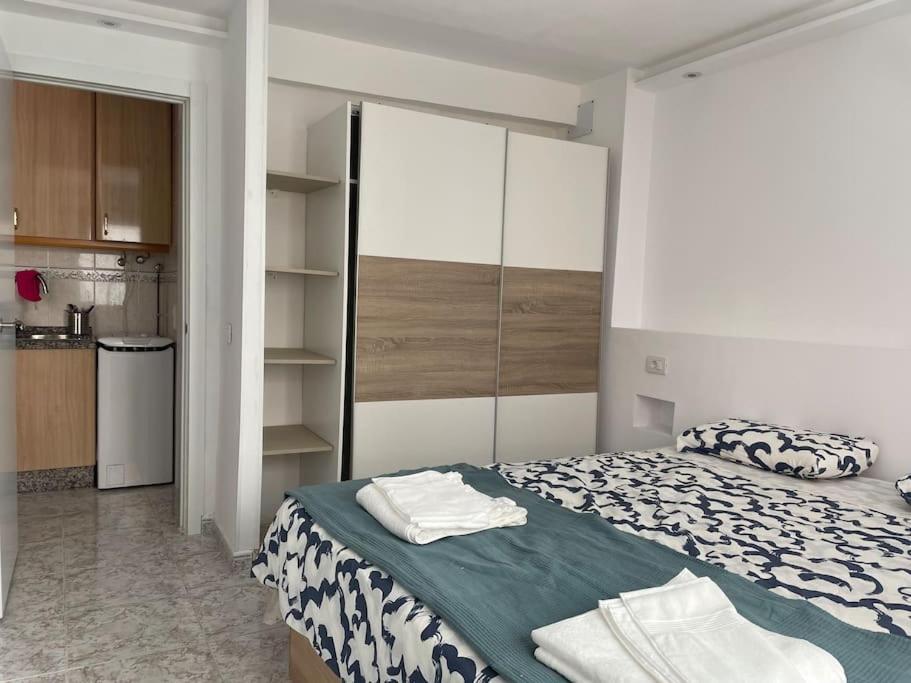 Giovina Living Av Suecia 150M From Beach Los Cristianos  Luaran gambar